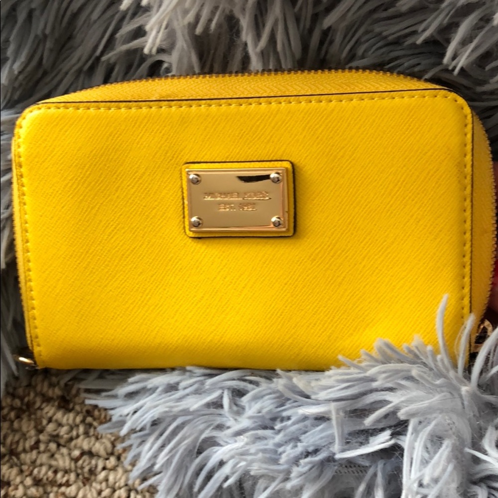 Michael Kors wallet